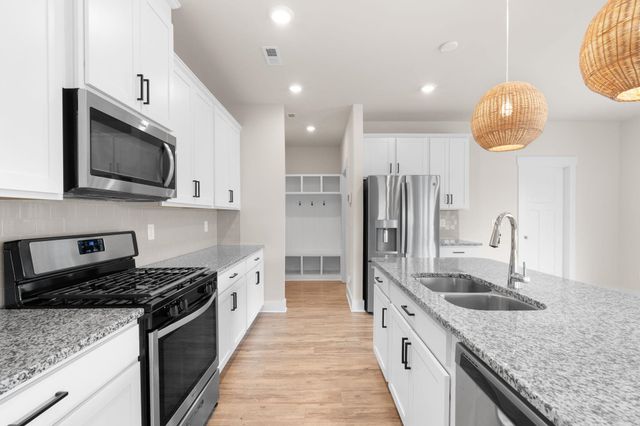 338 Pewter Circle, Simpsonville, SC 29680