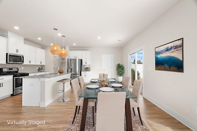 338 Pewter Circle, Simpsonville, SC 29680