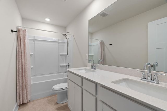 338 Pewter Circle, Simpsonville, SC 29680