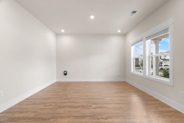 338 Pewter Circle, Simpsonville, SC 29680