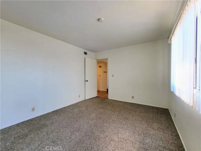 2755 E Hill Street, Signal Hill, CA 90755