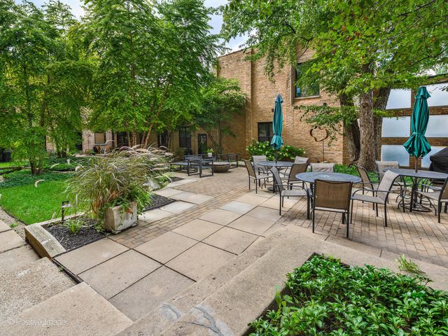 1872 N Clybourn Avenue 113, Chicago, IL 60614