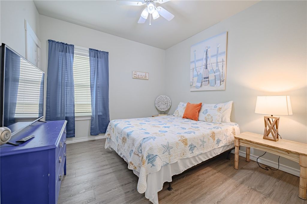 4212 S HWY 35 16, Rockport, TX 78382 — photo 5