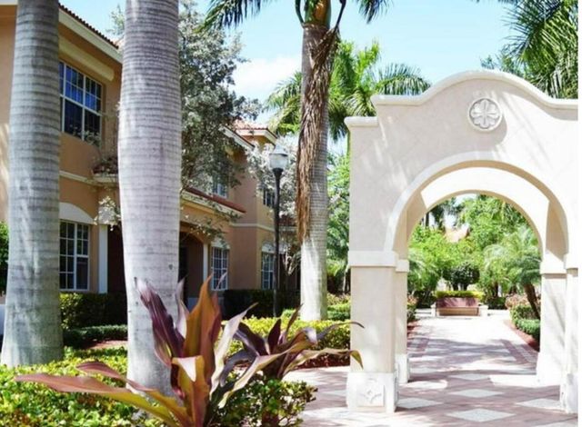 5021 VINE CLIFF Way W, Palm Beach Gardens, FL 33418