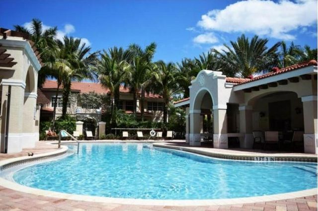 5021 VINE CLIFF Way W, Palm Beach Gardens, FL 33418