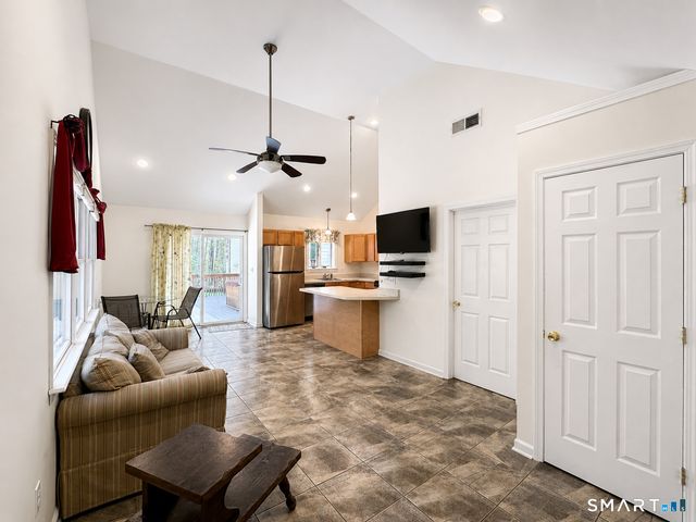 52 Grieb Trail, Wallingford, CT 06492