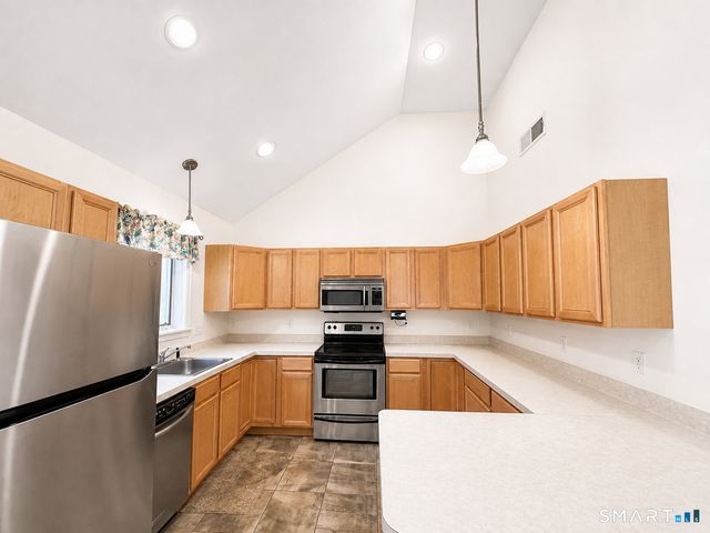 52 Grieb Trail, Wallingford, CT 06492
