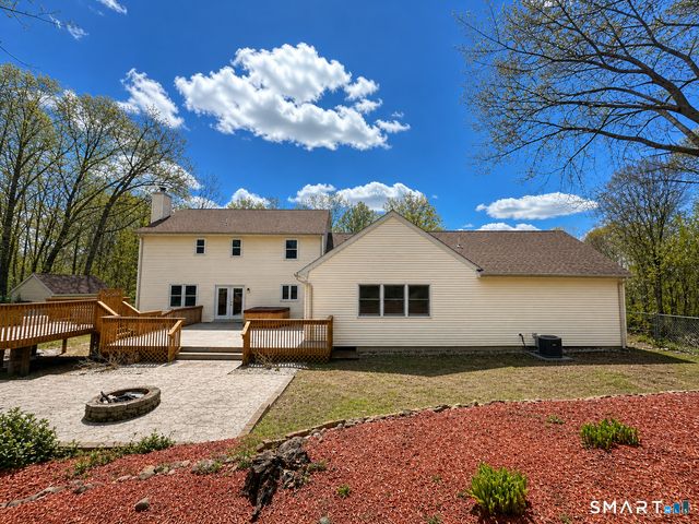 52 Grieb Trail, Wallingford, CT 06492