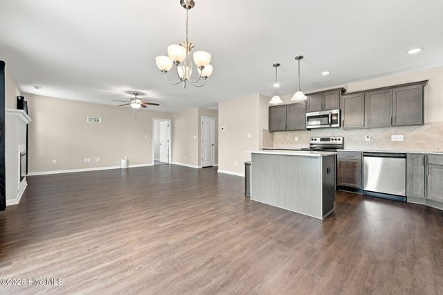126 St James Way, Sanford, NC 27332