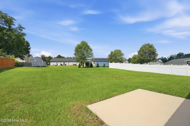 126 St James Way, Sanford, NC 27332