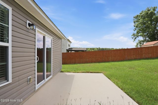 126 St James Way, Sanford, NC 27332