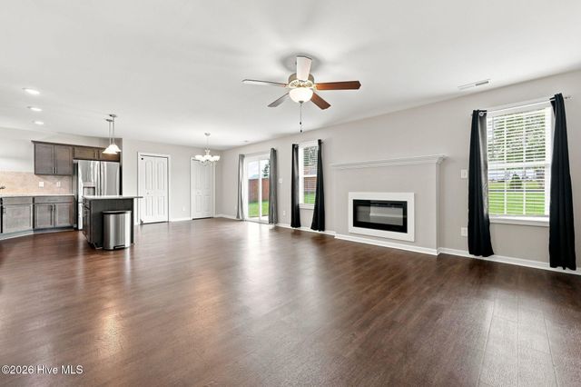 126 St James Way, Sanford, NC 27332