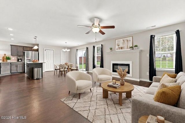 126 St James Way, Sanford, NC 27332