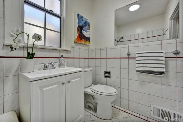 275 Sweeny Street, San Francisco, CA 94134