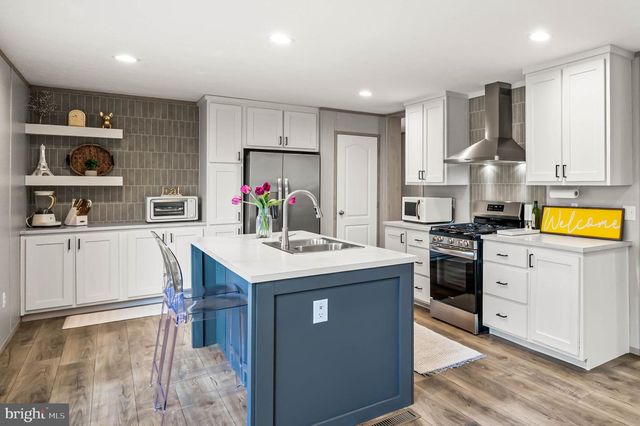 1017 SUNHIGH DR, West Chester, PA 19380