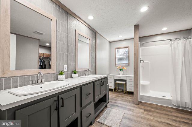 1017 SUNHIGH DR, West Chester, PA 19380