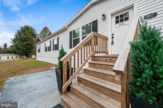 1017 SUNHIGH DR, West Chester, PA 19380