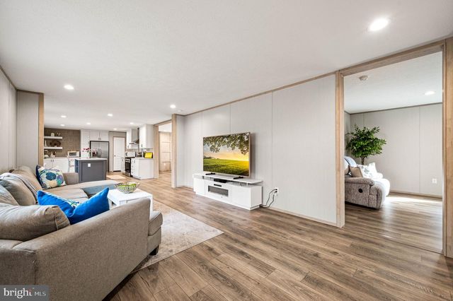 1017 SUNHIGH DR, West Chester, PA 19380