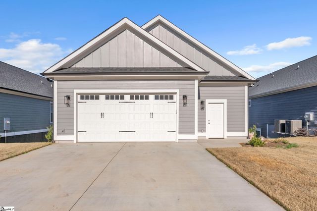 518 Coolwater Drive, Taylors, SC 29687