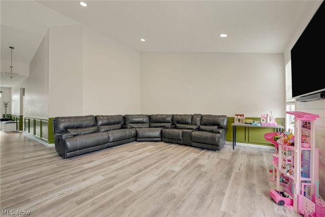 10449 Maryland Street, Aurora, OH 44202