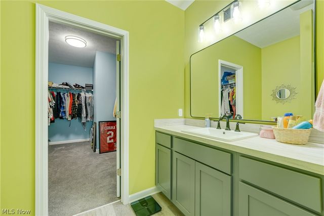 10449 Maryland Street, Aurora, OH 44202