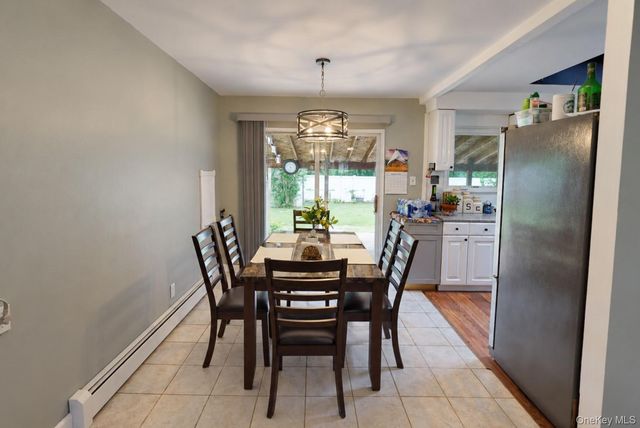 2712 Connecticut Avenue, Medford, NY 11763