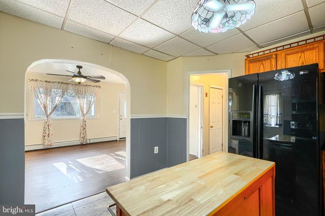 2215 LODGE FARM RD, Baltimore, MD 21219
