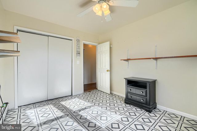 2215 LODGE FARM RD, Baltimore, MD 21219