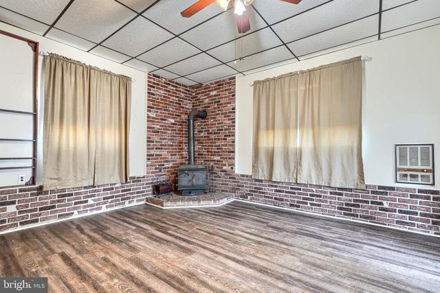 2215 LODGE FARM RD, Baltimore, MD 21219