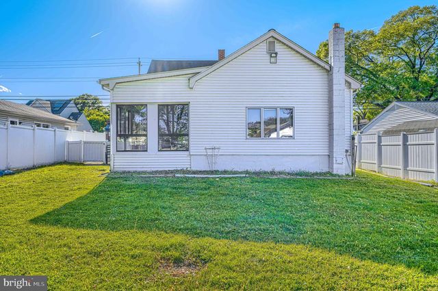 2215 LODGE FARM RD, Baltimore, MD 21219