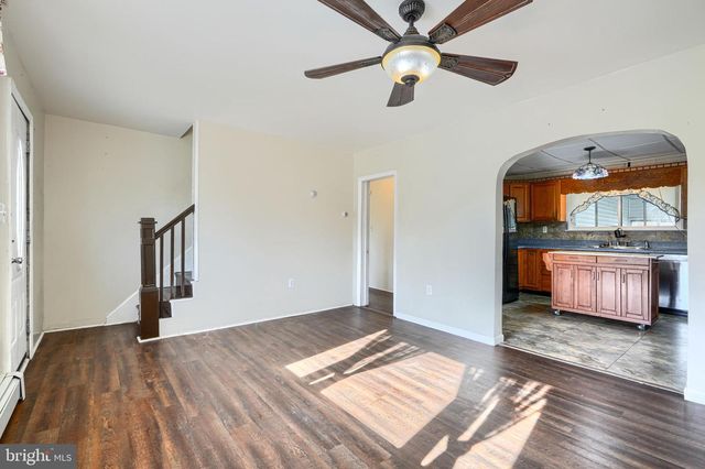 2215 LODGE FARM RD, Baltimore, MD 21219