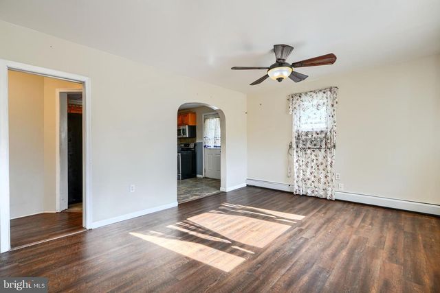 2215 LODGE FARM RD, Baltimore, MD 21219