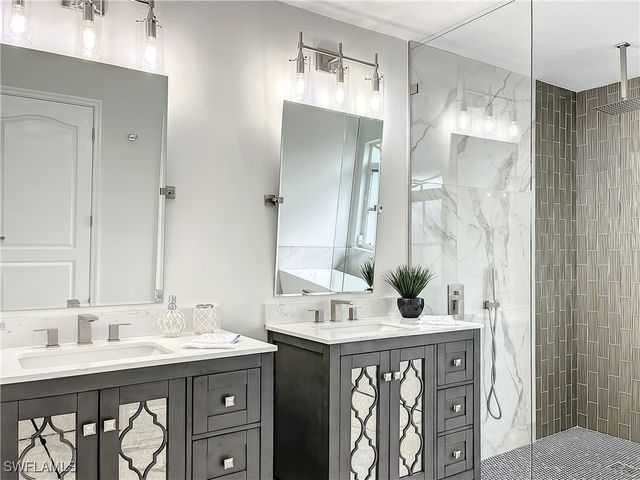 501 SW 28th TER, Cape Coral, FL 33914