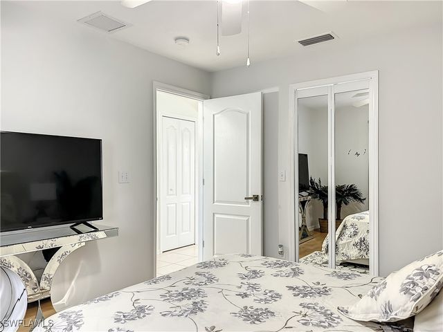 501 SW 28th TER, Cape Coral, FL 33914