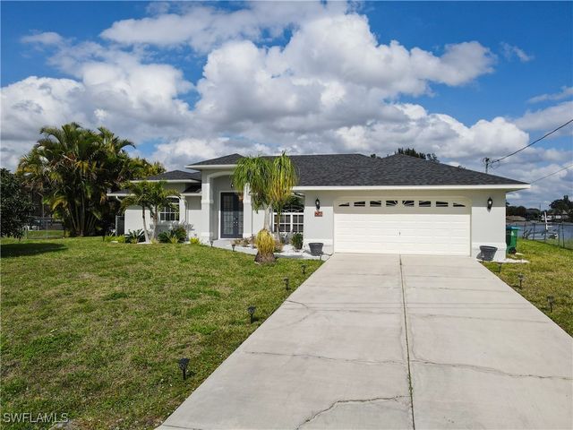 501 SW 28th TER, Cape Coral, FL 33914