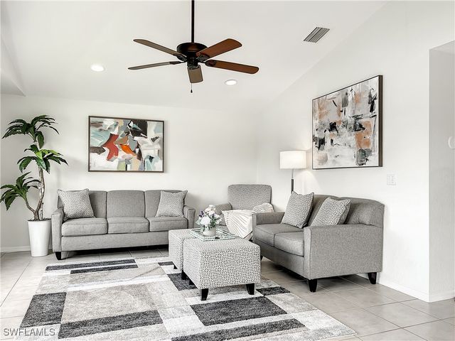 501 SW 28th TER, Cape Coral, FL 33914