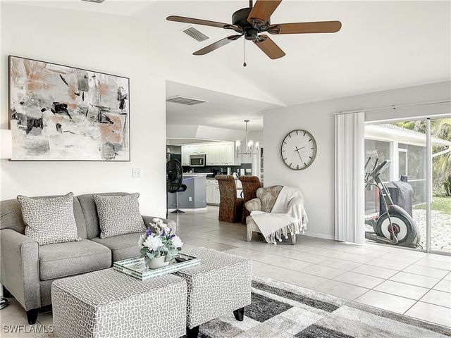 501 SW 28th TER, Cape Coral, FL 33914