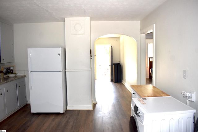 500 W 4th Avenue, Easley, SC 29640