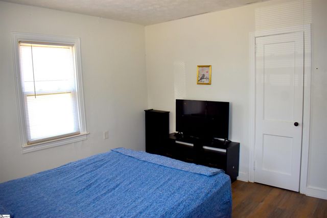 500 W 4th Avenue, Easley, SC 29640