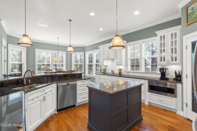 540 Westchester Place SW, Ocean Isle Beach, NC 28469