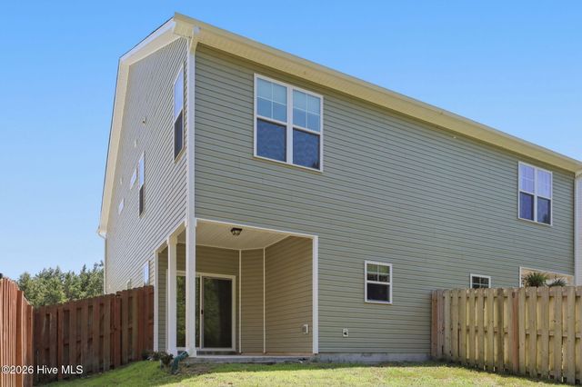 403 Frisco Way, Holly Ridge, NC 28445