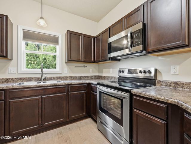 403 Frisco Way, Holly Ridge, NC 28445