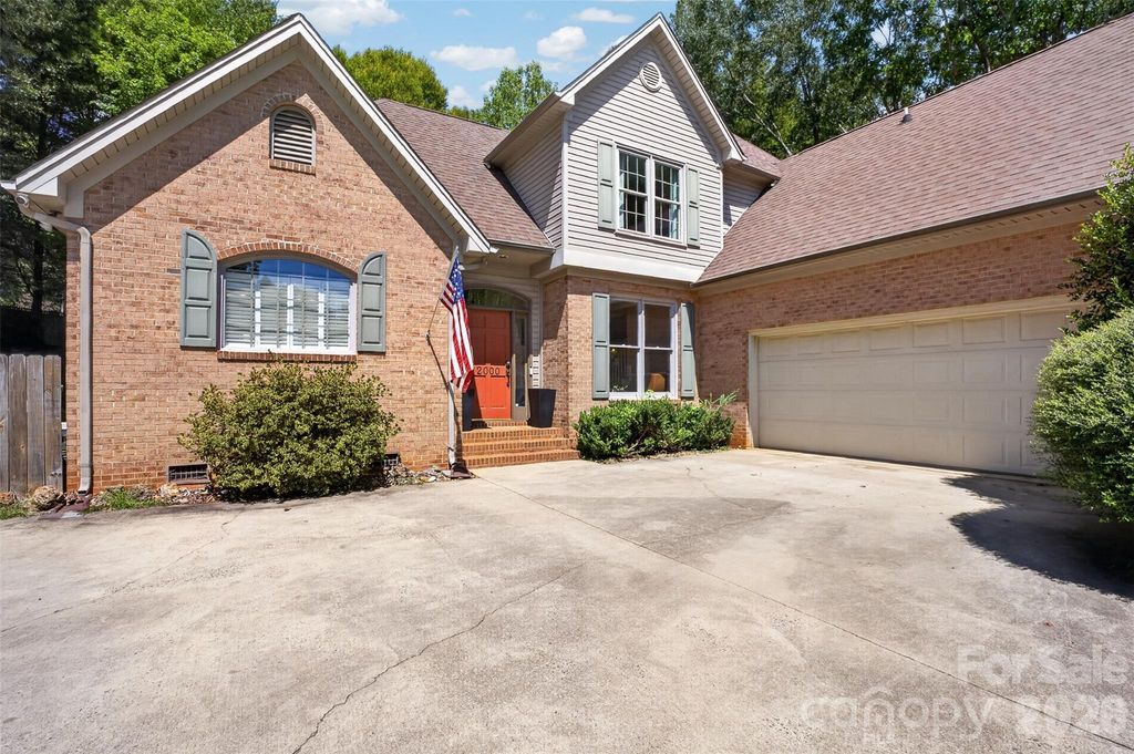 2000 Shadwell Court 26, Gastonia, NC 28056