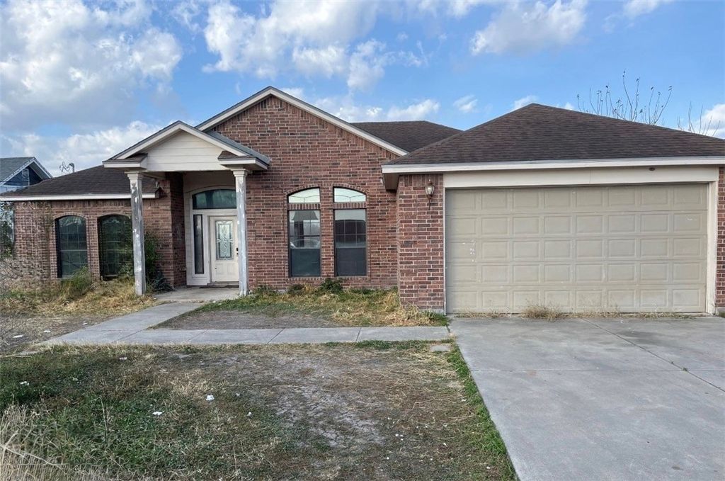 419 Magee, Robstown, TX 78380
