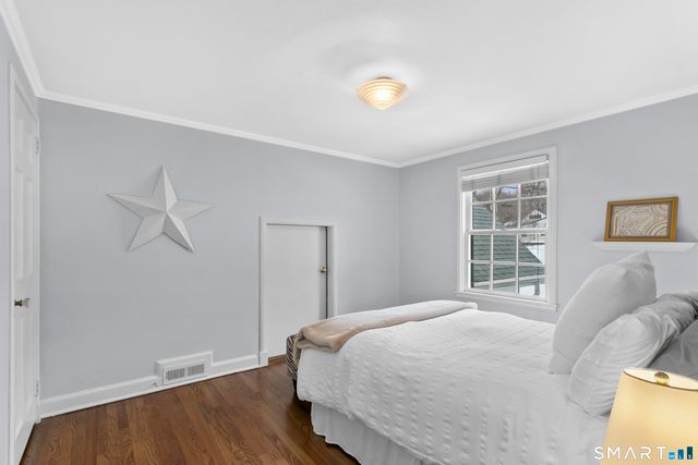 19 Emery Drive, Stamford, CT 06902