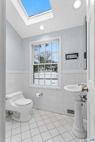 19 Emery Drive, Stamford, CT 06902