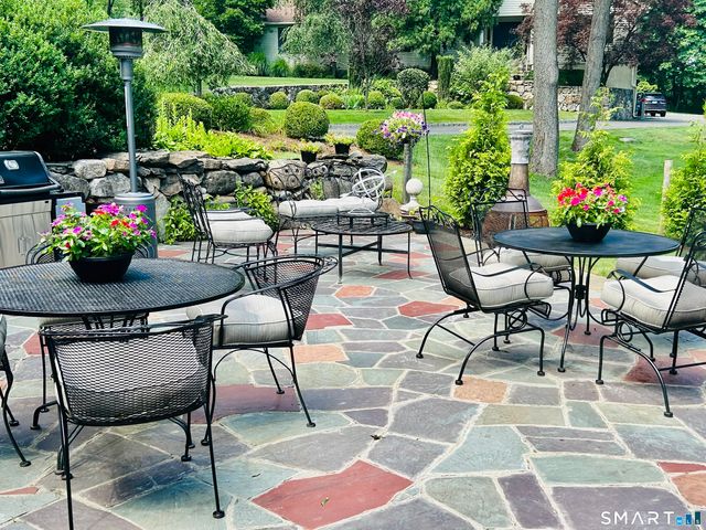 19 Emery Drive, Stamford, CT 06902