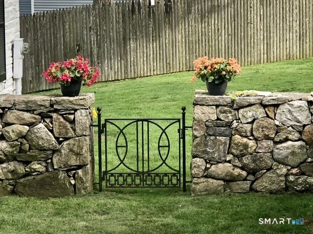 19 Emery Drive, Stamford, CT 06902