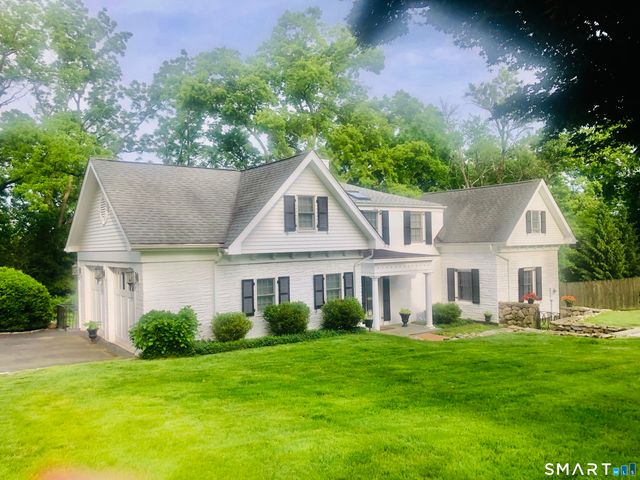 19 Emery Drive, Stamford, CT 06902