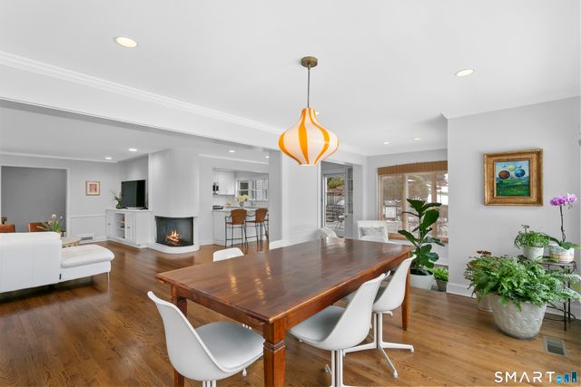 19 Emery Drive, Stamford, CT 06902